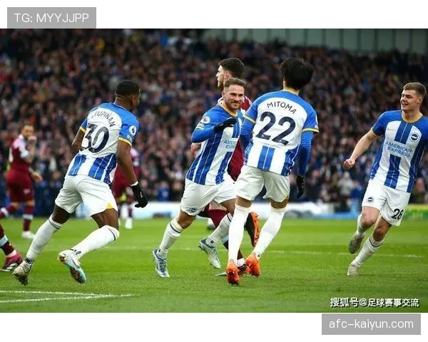 阿斯顿维拉3-0完胜诺丁汉森林,沃特金斯上演帽子戏法 阿斯顿维拉3-0完胜诺丁汉森林,沃特金斯上演帽子戏法