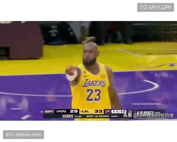 湖人107-98力克火箭取得季后赛开门红，詹姆斯19分13助攻创纪录